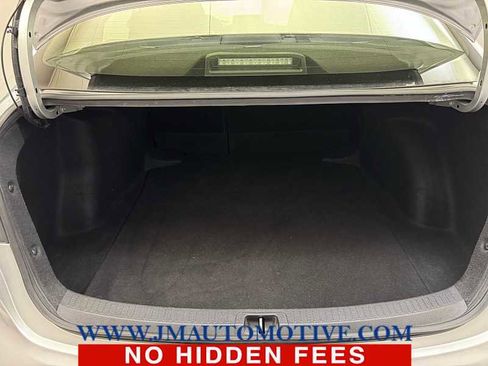 Used 2021 Toyota Corolla SE FWD image 16