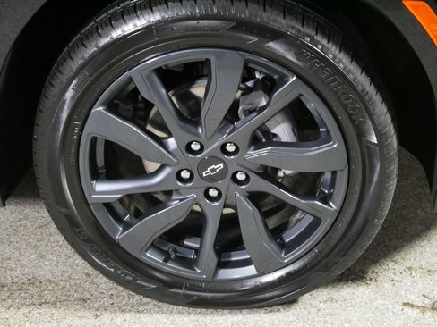 Used 2023 Chevrolet Equinox RS AWD/4WD image 15