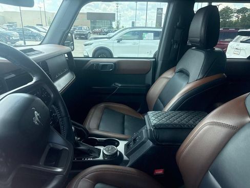 Used 2024 Ford Bronco Outer Banks AWD/4WD image 18
