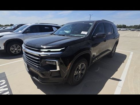 Used 2026 Chevrolet Traverse LT w/ Driver Confidence Package AWD/4WD image 6
