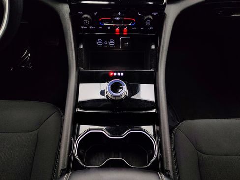 Used 2022 Jeep Grand Cherokee Laredo w/ Luxury Tech Group I image 33