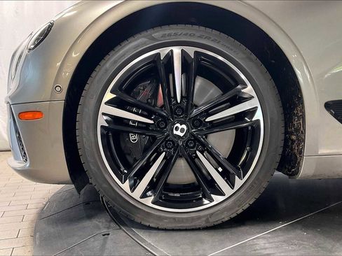 Used 2022 Bentley Continental GT image 14