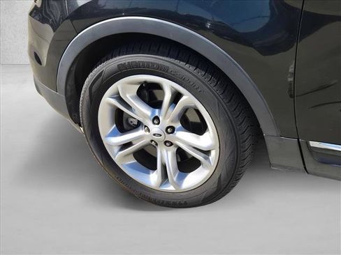 Used 2015 Ford Explorer Limited image 22