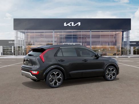 New 2025 Kia Niro EX Touring image 6