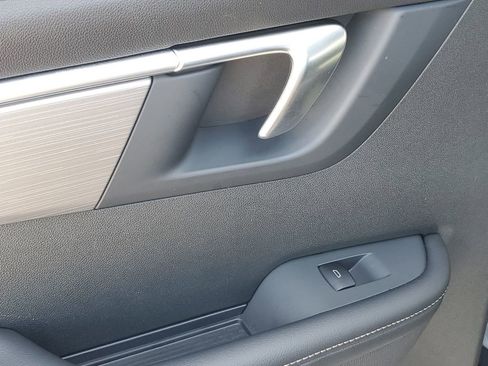 Used 2025 Buick Enclave Preferred image 47