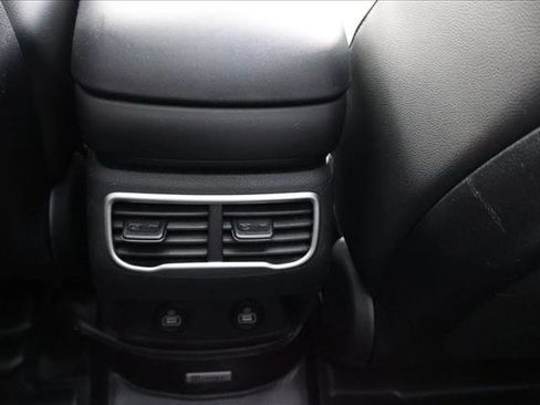 Used 2021 Hyundai Santa Fe SEL Premium image 24