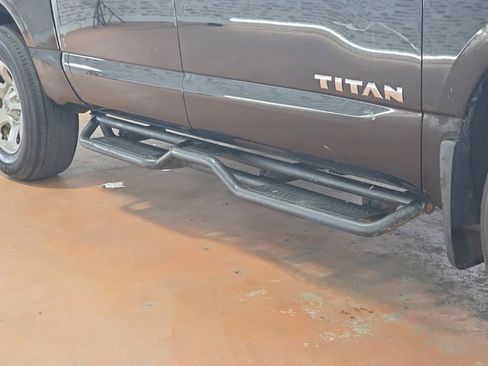 Used 2021 Nissan Titan S w/ S Utility Package image 10