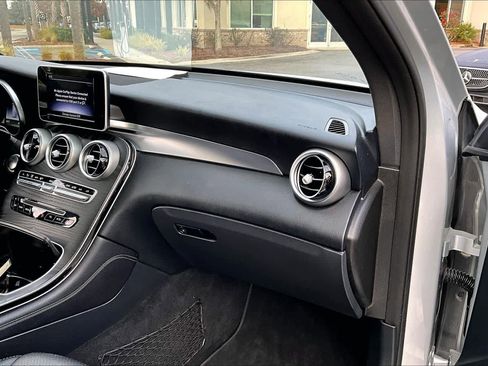 Certified 2018 Mercedes-Benz GLC 300 image 18