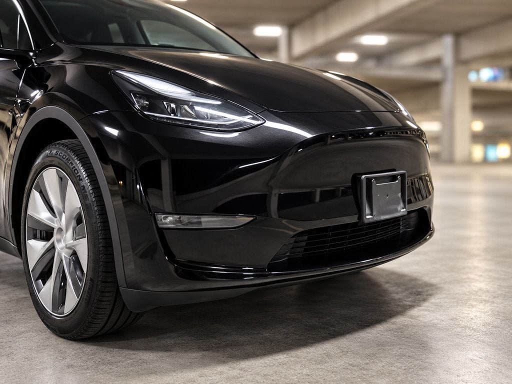 Used 2023 Tesla Model Y Long Range AWD/4WD image 24