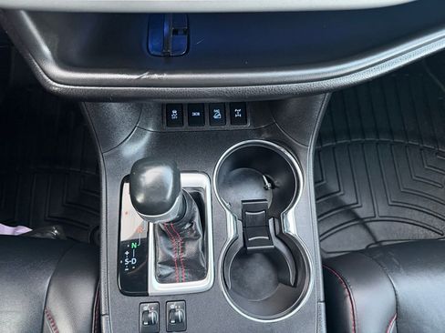 Used 2019 Toyota Highlander SE image 20