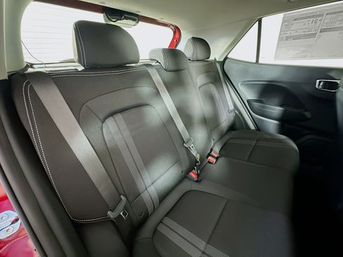 New 2025 Hyundai Venue SEL image 25