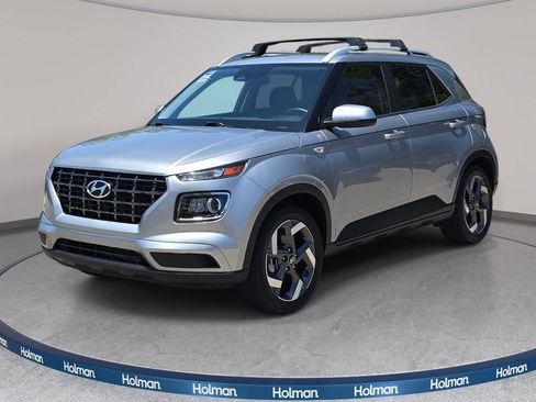 Used 2023 Hyundai Venue SEL FWD image 1