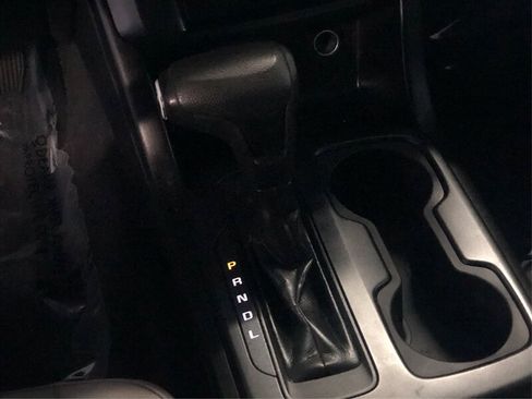 Used 2019 Chevrolet Colorado W/T w/ WT Convenience Package RWD image 21