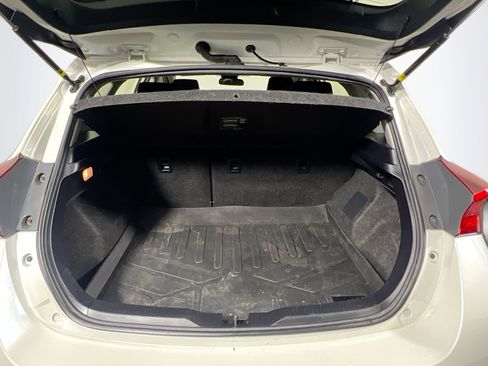 Used 2018 Toyota Corolla iM image 33