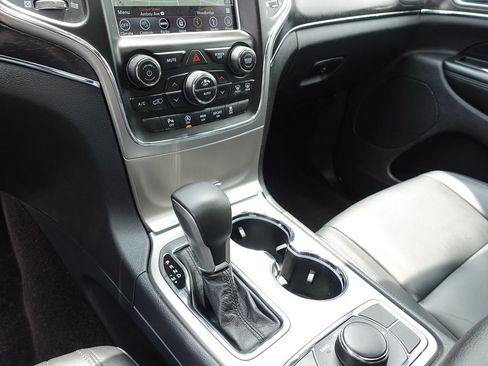 Used 2018 Jeep Grand Cherokee Limited AWD/4WD image 49
