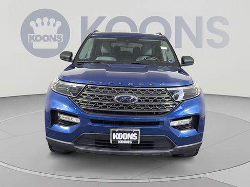 Used 2021 Ford Explorer XLT w/ Equipment Group 202A AWD/4WD image 11