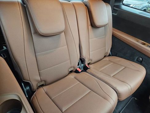 Used 2024 Mercedes-Benz GLS 450 4MATIC image 29