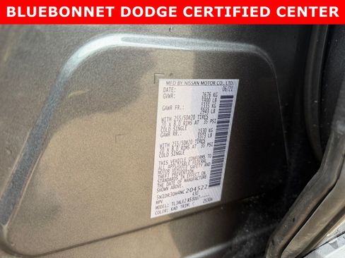 Used 2022 Nissan Pathfinder Platinum w/ Cargo Package FWD image 25