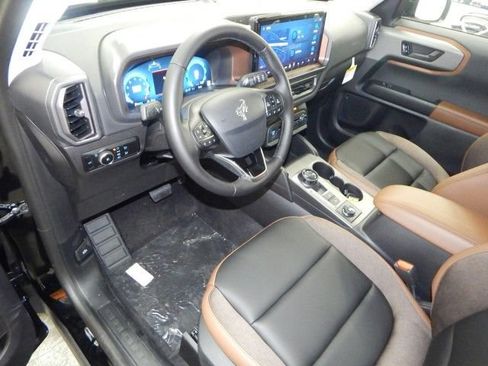 New 2025 Ford Bronco Sport Outer Banks w/ Outer Banks Tech Package+ AWD/4WD image 14