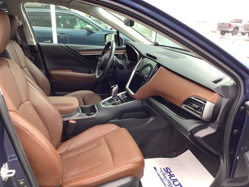 Used 2021 Subaru Outback Touring w/ Popular Package #2 image 9