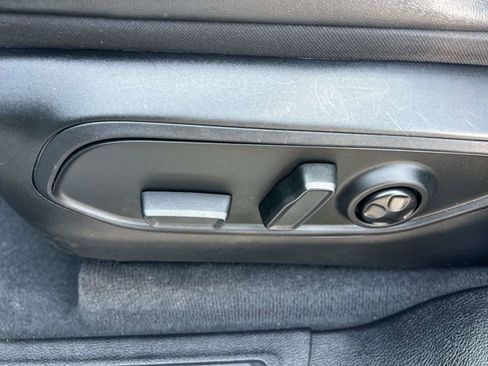 Used 2023 Jeep Grand Cherokee 4WD 4xe image 17