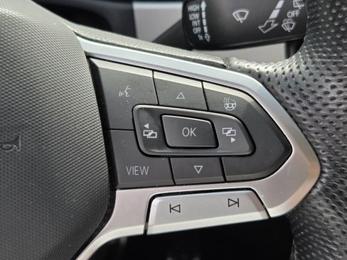 Used 2022 Volkswagen Atlas SEL R-Line image 24