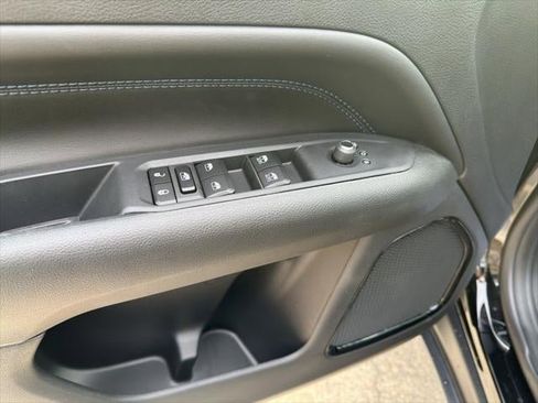 New 2026 Jeep Compass Latitude image 28