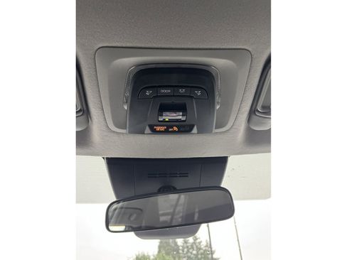 Used 2023 Toyota Corolla Cross LE image 32