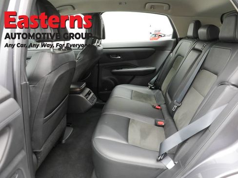 Used 2023 Nissan Ariya FWD image 21