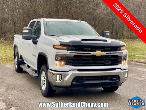 Used 2025 Chevrolet Silverado 2500 LT w/ Convenience Package AWD/4WD image 1