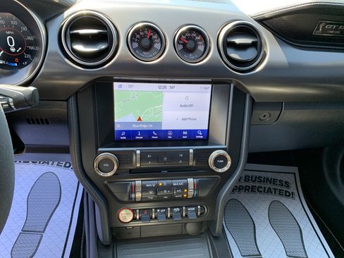 Used 2021 Ford Mustang Shelby GT500 w/ Technology Package image 40