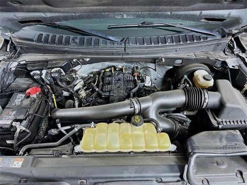 Used 2021 Ford Expedition Max XLT image 29