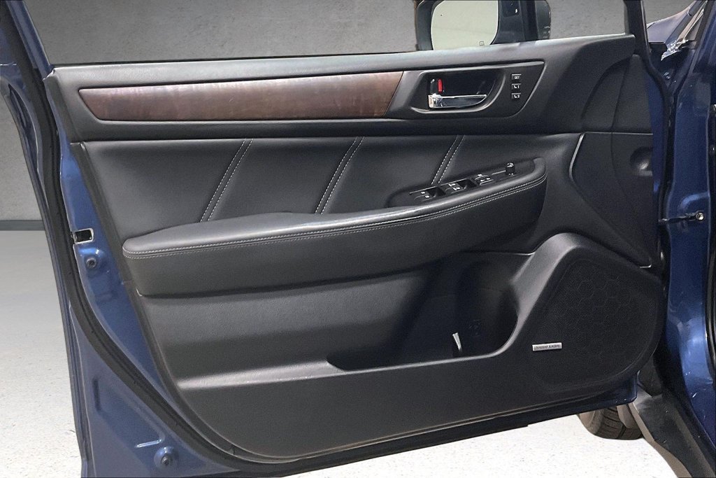Used 2019 Subaru Outback 2.5i Limited AWD/4WD image 21