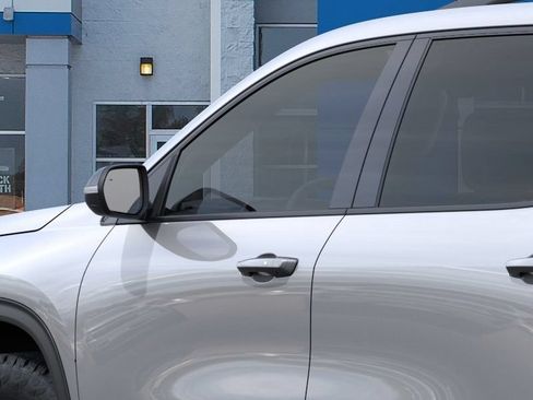 New 2027 Chevrolet Traverse Z71 w/ Driver Confidence Package AWD/4WD image 13