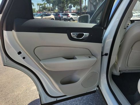 Used 2023 Volvo XC60 T8 Ultimate w/ Climate Package AWD/4WD image 14