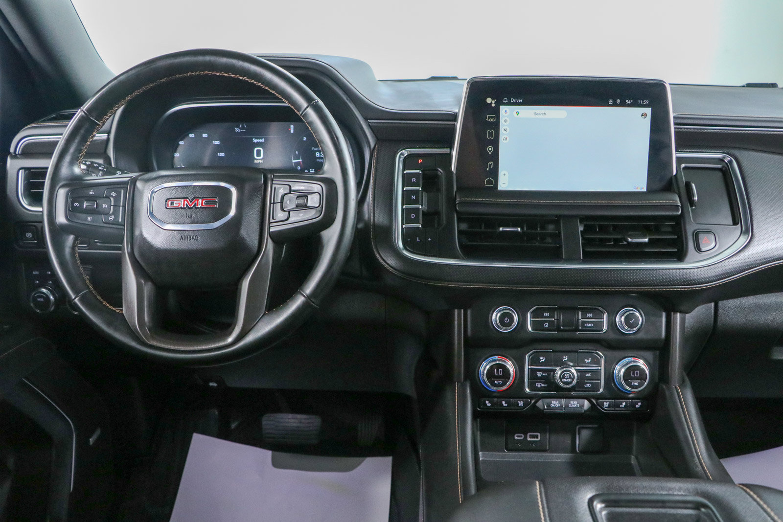 Used 2024 GMC Yukon AT4 w/ Technology Package AWD/4WD image 18