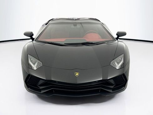 Used 2018 Lamborghini Aventador S image 37