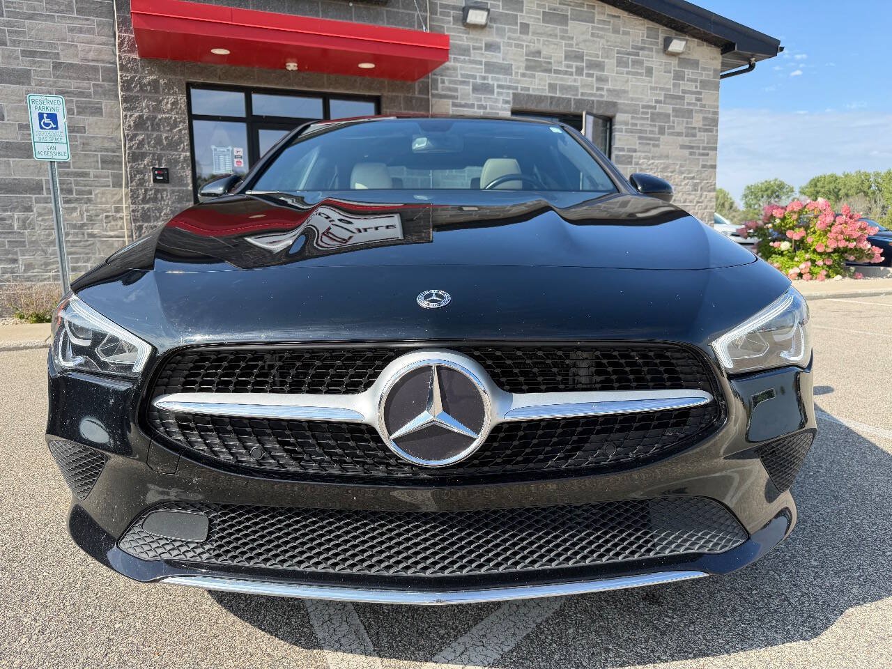 Used 2023 Mercedes-Benz CLA 250 4MATIC w/ Premium Package image 2