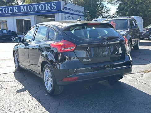 Used 2017 Ford Focus SE w/ SE Winter Package image 4
