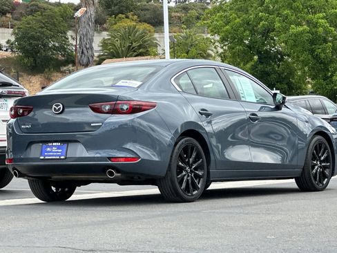 Used 2023 MAZDA MAZDA3 s FWD image 3