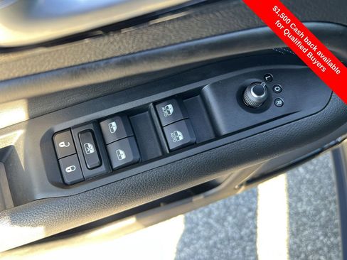 New 2026 Jeep Compass Latitude image 16