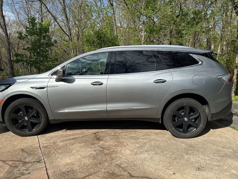 Used 2024 Buick Enclave Essence w/ Experience Buick Package image 26