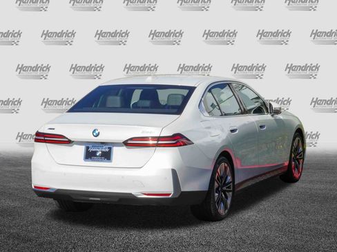 Certified 2025 BMW 530i xDrive image 8