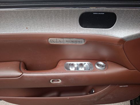 Certified 2023 Genesis G90 3.5T AWD/4WD image 12