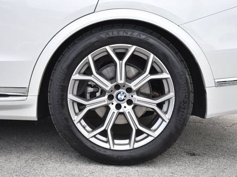 Used 2025 BMW X7 xDrive40i AWD/4WD image 35