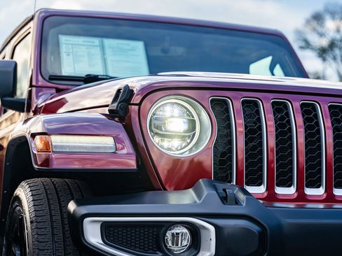 Used 2021 Jeep Wrangler Unlimited Sahara w/ Cold Weather Group image 11