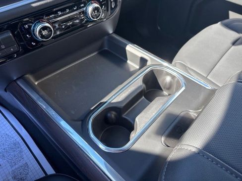 New 2026 GMC Sierra 2500 SLT w/ SLT Premium Package image 23