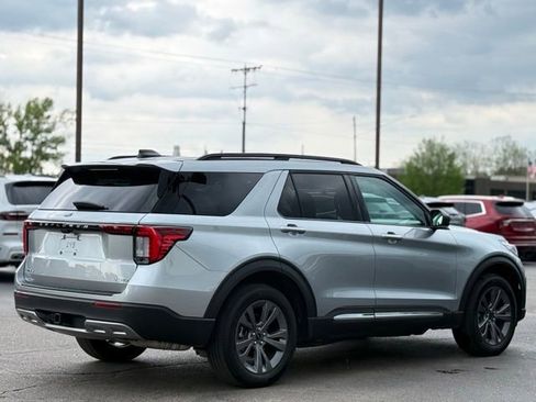 Used 2025 Ford Explorer Active w/ Active Comfort Package AWD/4WD image 42
