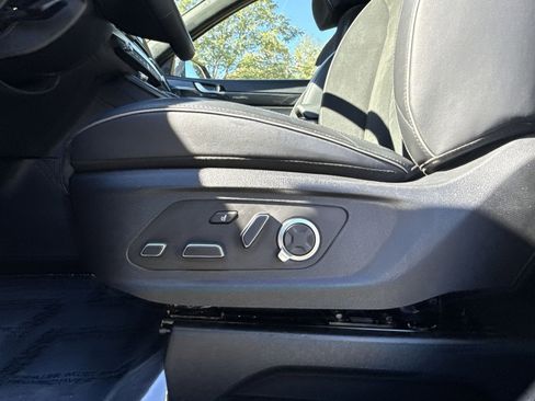 Used 2024 Hyundai Palisade Calligraphy image 14