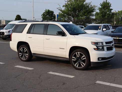 Used 2018 Chevrolet Tahoe Premier RWD image 2